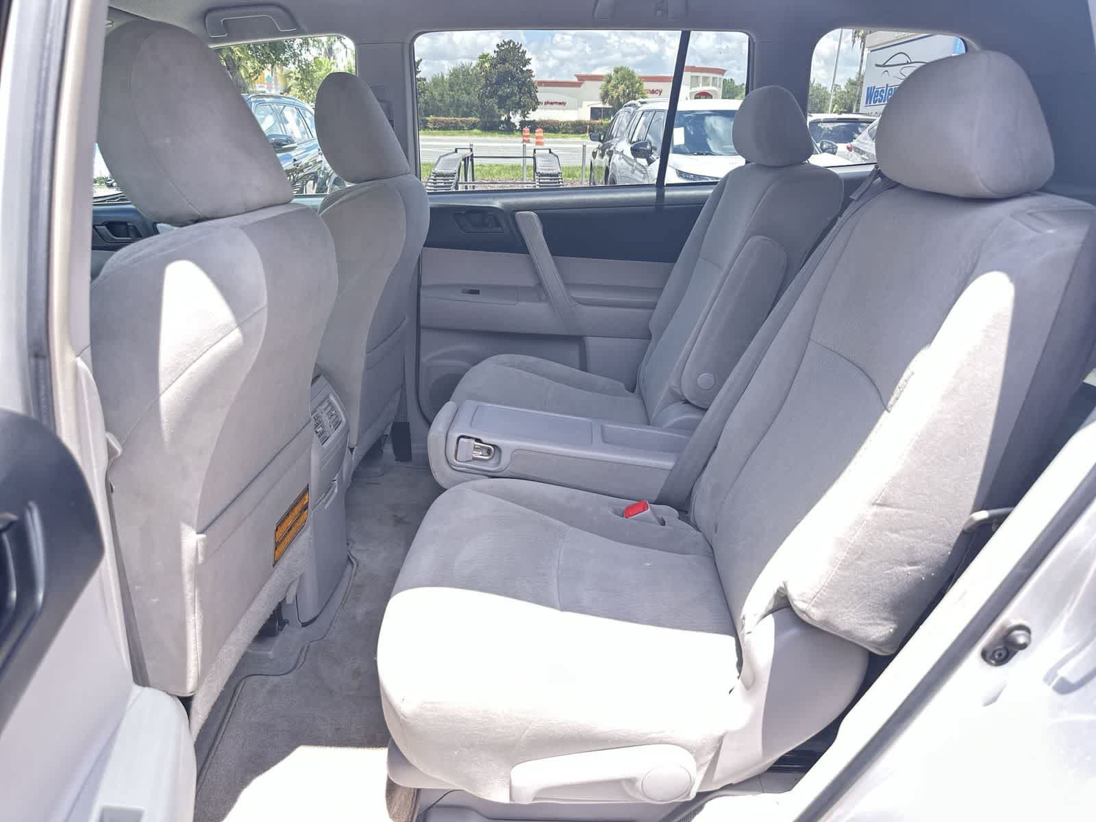 Used 2010 Toyota Highlander 2WD w/ Convenience Pkg image 15