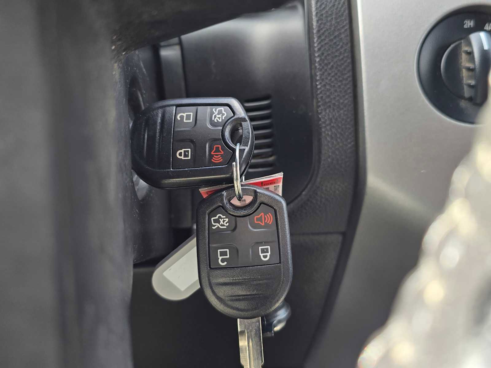 Used 2013 Ford Expedition Limited image 29