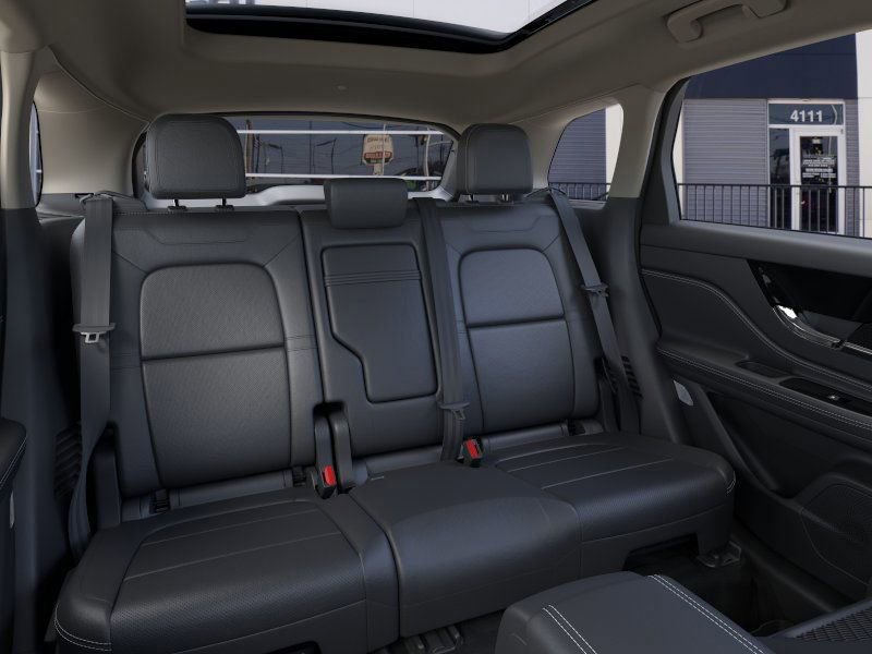 New 2025 Lincoln Corsair FWD w/ Equipment Group 101A image 11