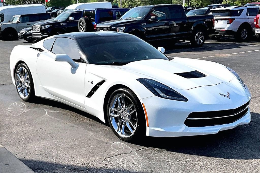 Used 2018 Chevrolet Corvette Stingray Coupe w/ 1LT image 1