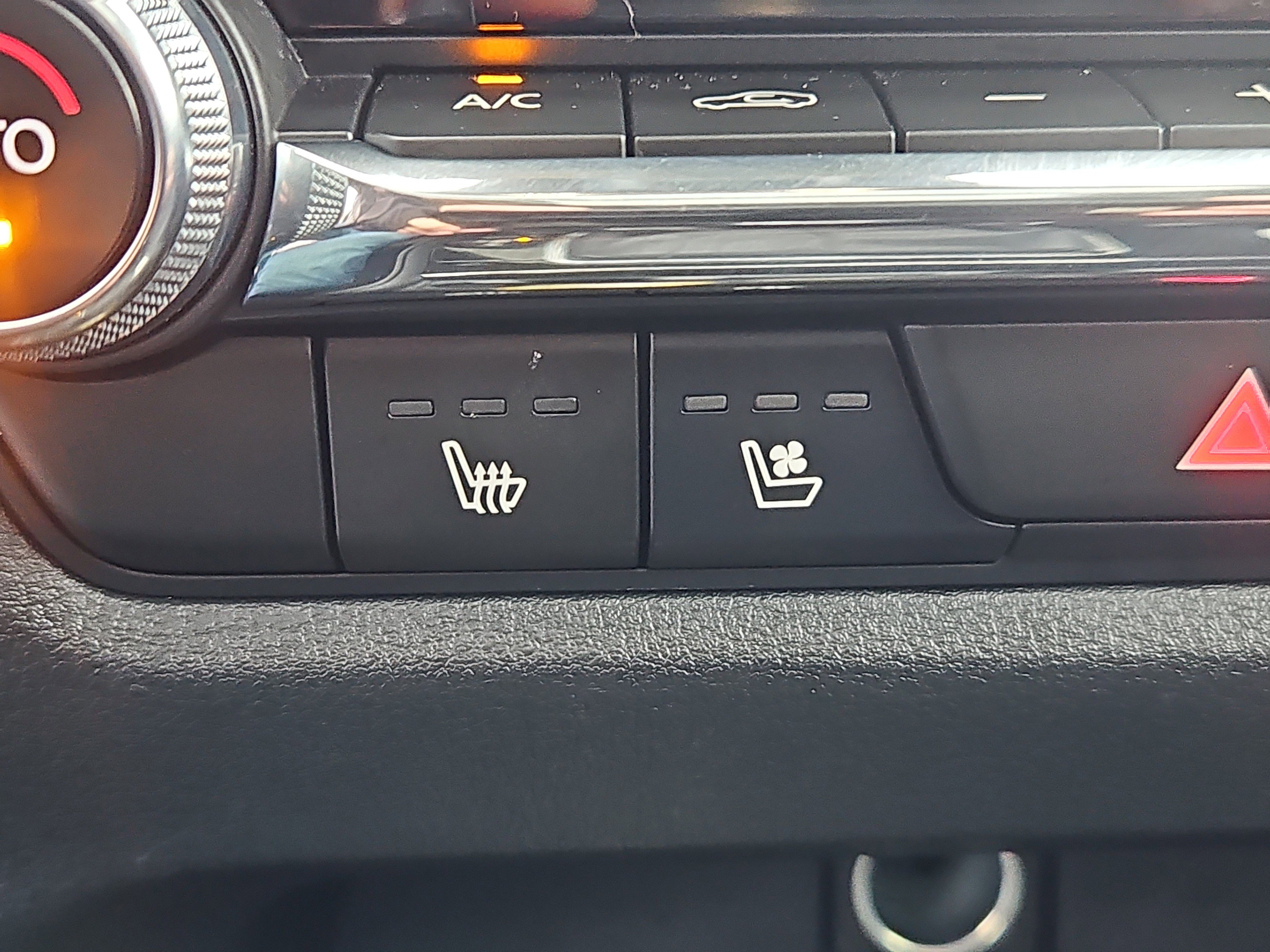 Certified 2025 MAZDA CX-50 2.5 Hybrid w/ Cargo Package image 13