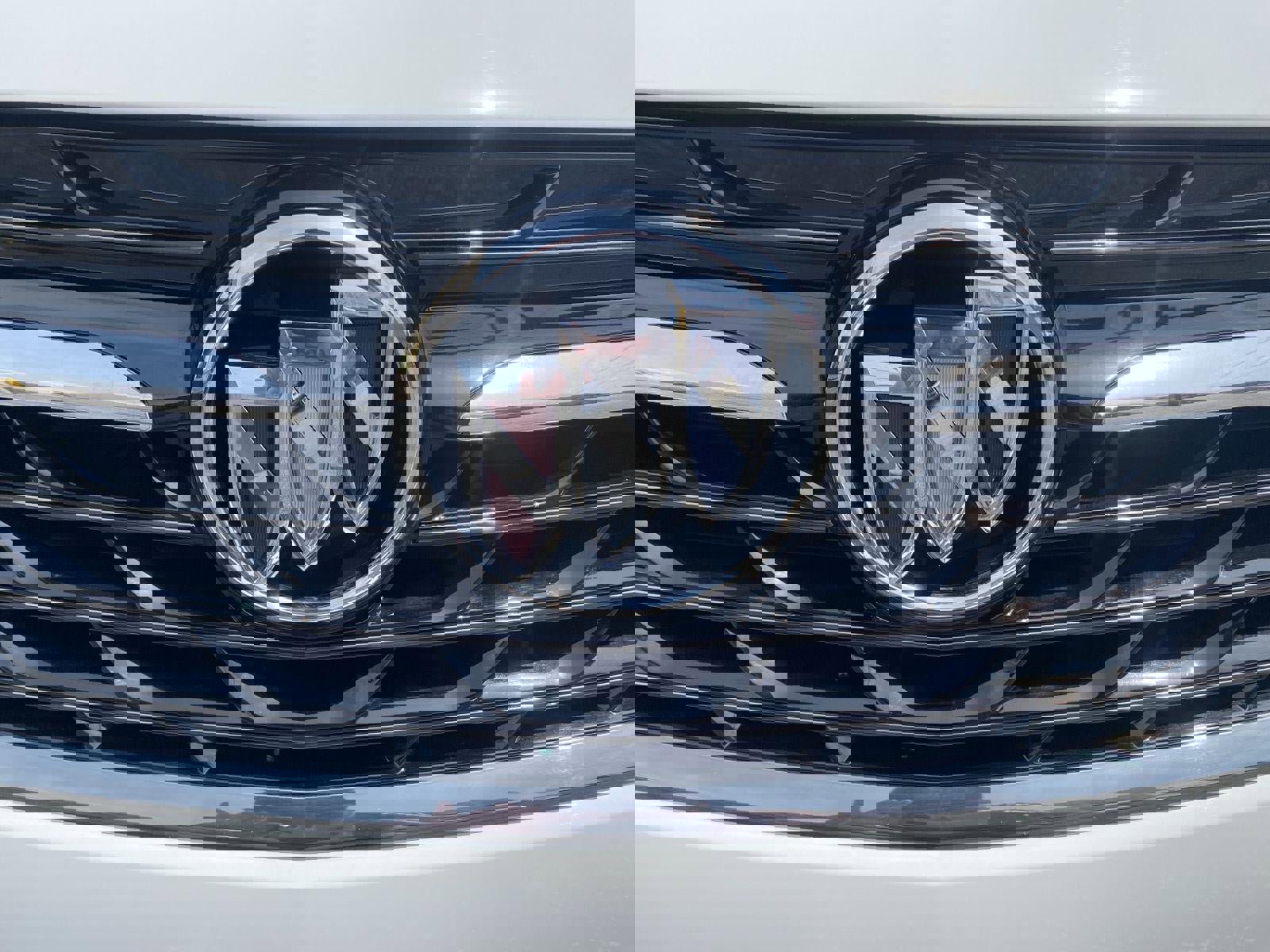 Used 2023 Buick Envision Preferred w/ Sport Touring Package image 18