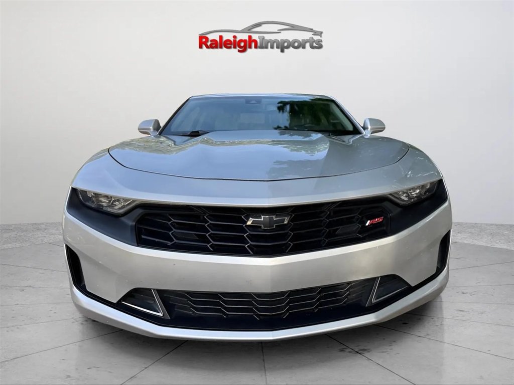 Used 2019 Chevrolet Camaro LT RWD image 3
