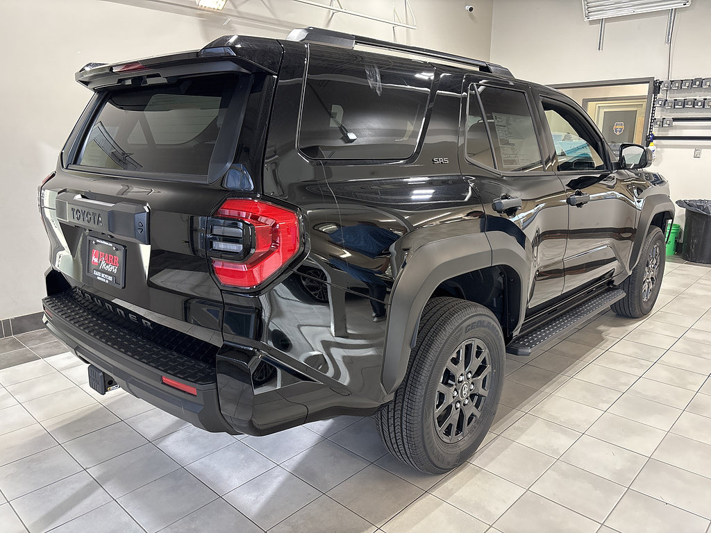 New 2026 Toyota 4Runner SR5 AWD/4WD image 4