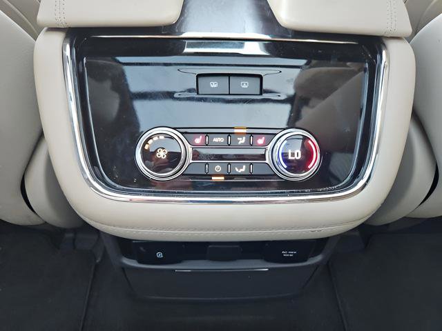 Used 2021 Lincoln Navigator Reserve w/ Luxury Package AWD/4WD image 24
