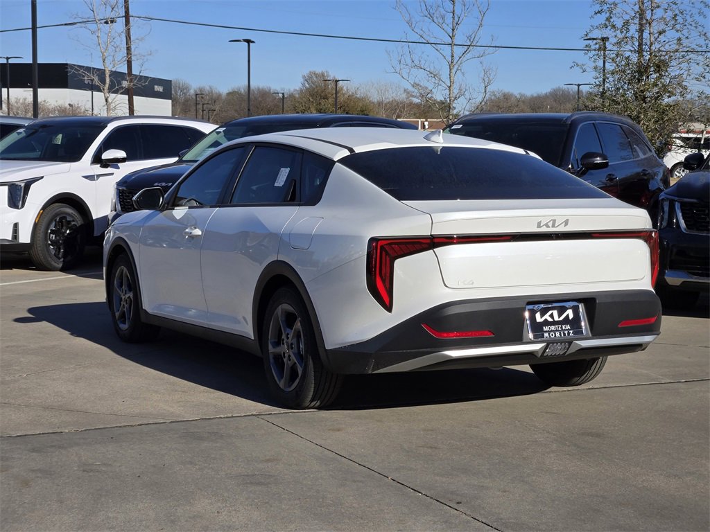 New 2026 Kia K4 LXS image 3