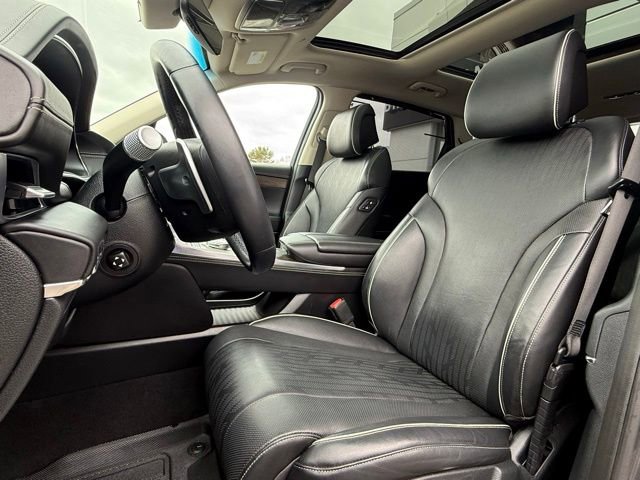 Used 2024 Genesis GV80 3.5T w/ Advanced Package image 16