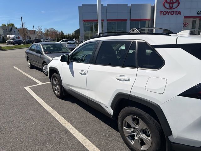 Used 2025 Toyota RAV4 XLE w/ Convenience Package AWD/4WD image 10