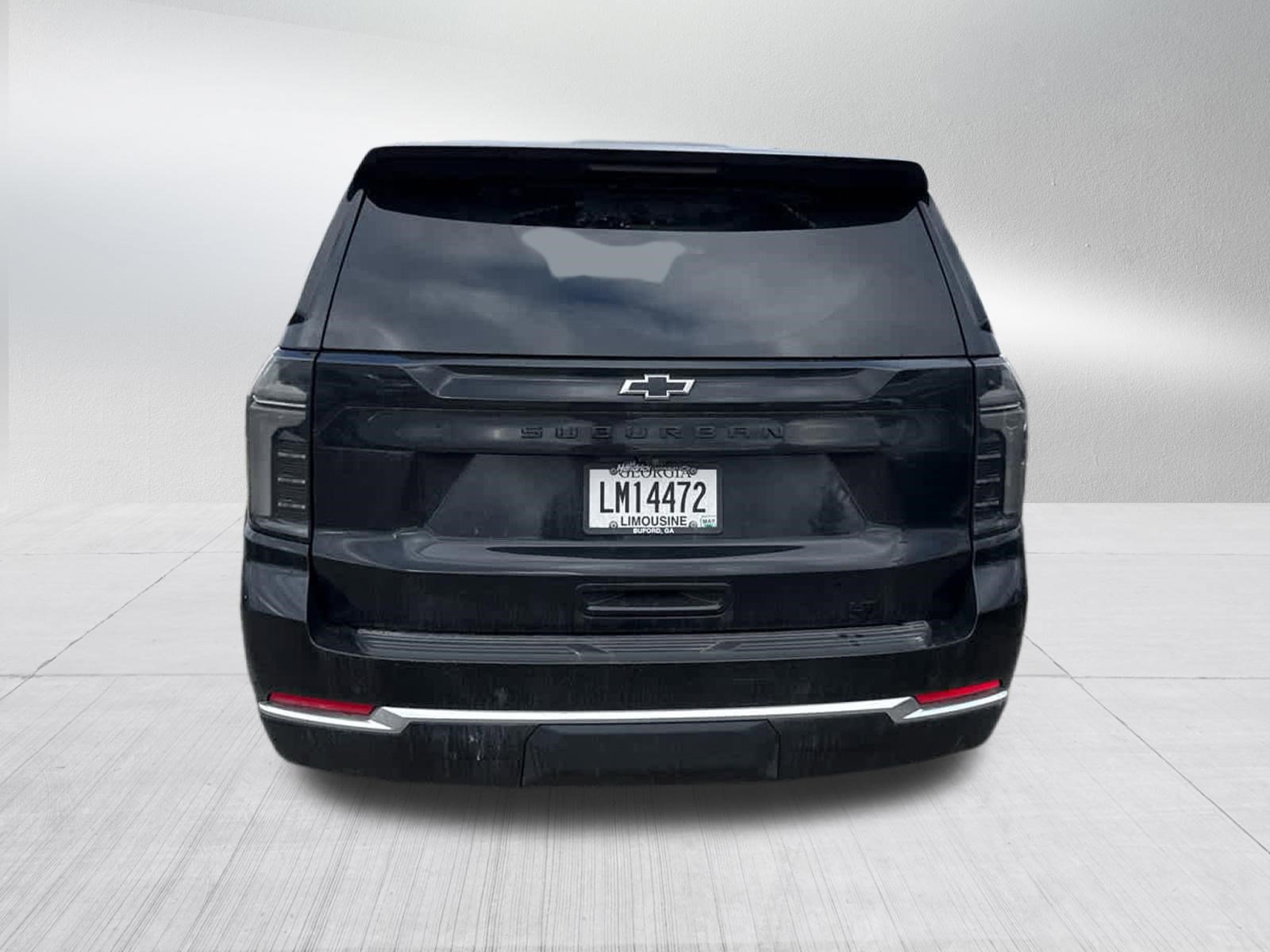Used 2026 Chevrolet Suburban LT w/ Comfort Package AWD/4WD image 5