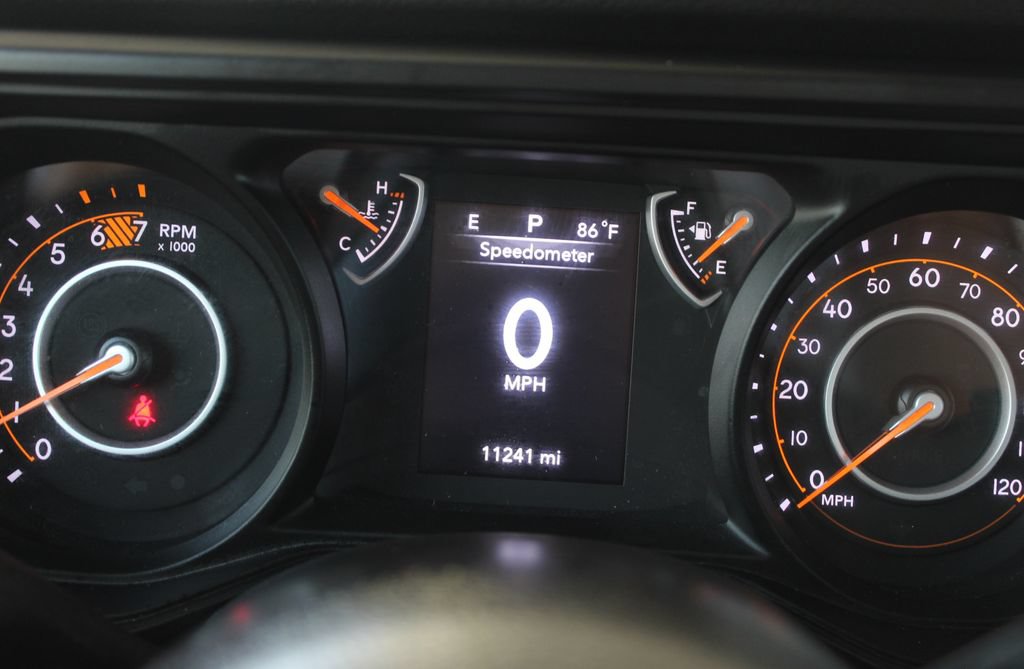 Used 2026 Jeep Wrangler Sport AWD/4WD image 10