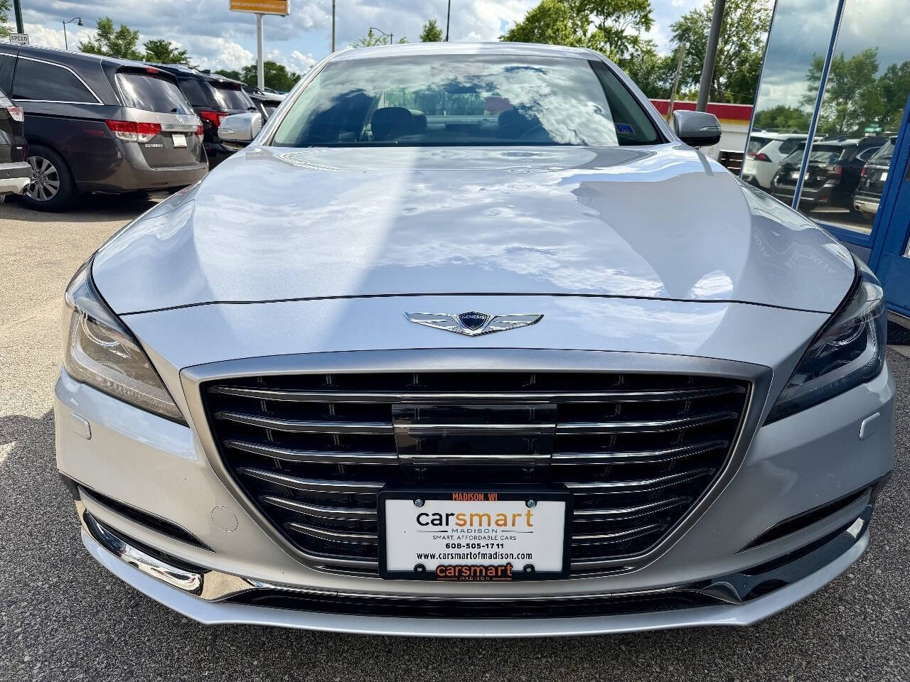 Used 2018 Genesis G80 3.8 AWD/4WD image 5