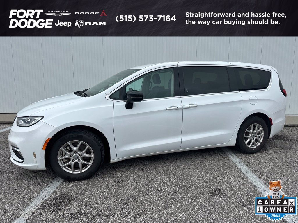 Used 2024 Chrysler Pacifica Touring-L