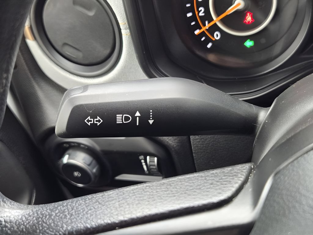 Used 2025 Jeep Wrangler Sport AWD/4WD image 27