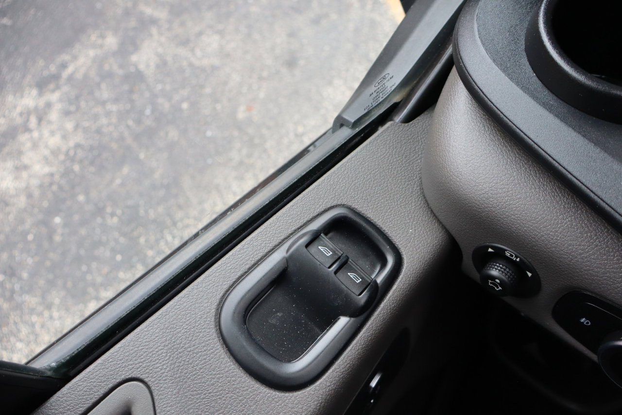 Used 2023 Ford Transit 350 XL image 16