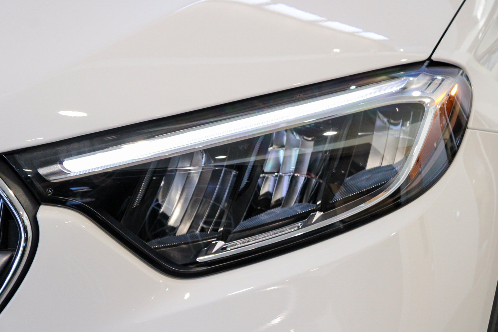 New 2027 Mercedes-Benz GLC 350e 4MATIC image 10