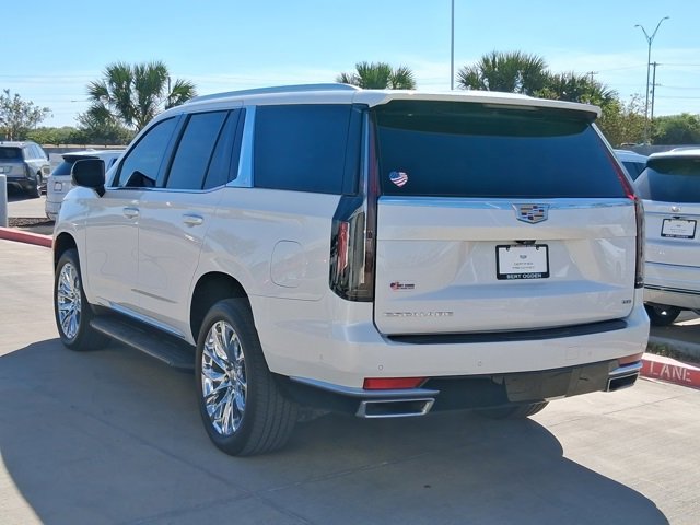 Used 2021 Cadillac Escalade Premium Luxury w/ LPO, Illumination Package image 4
