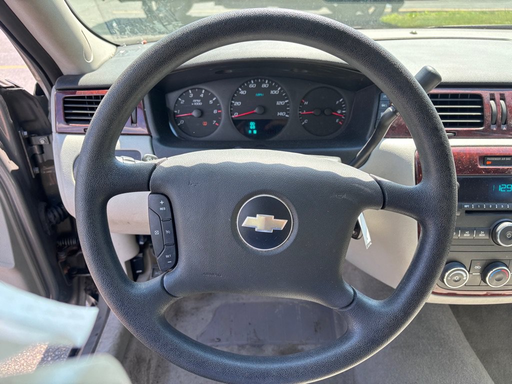 Used 2007 Chevrolet Impala LS FWD image 16
