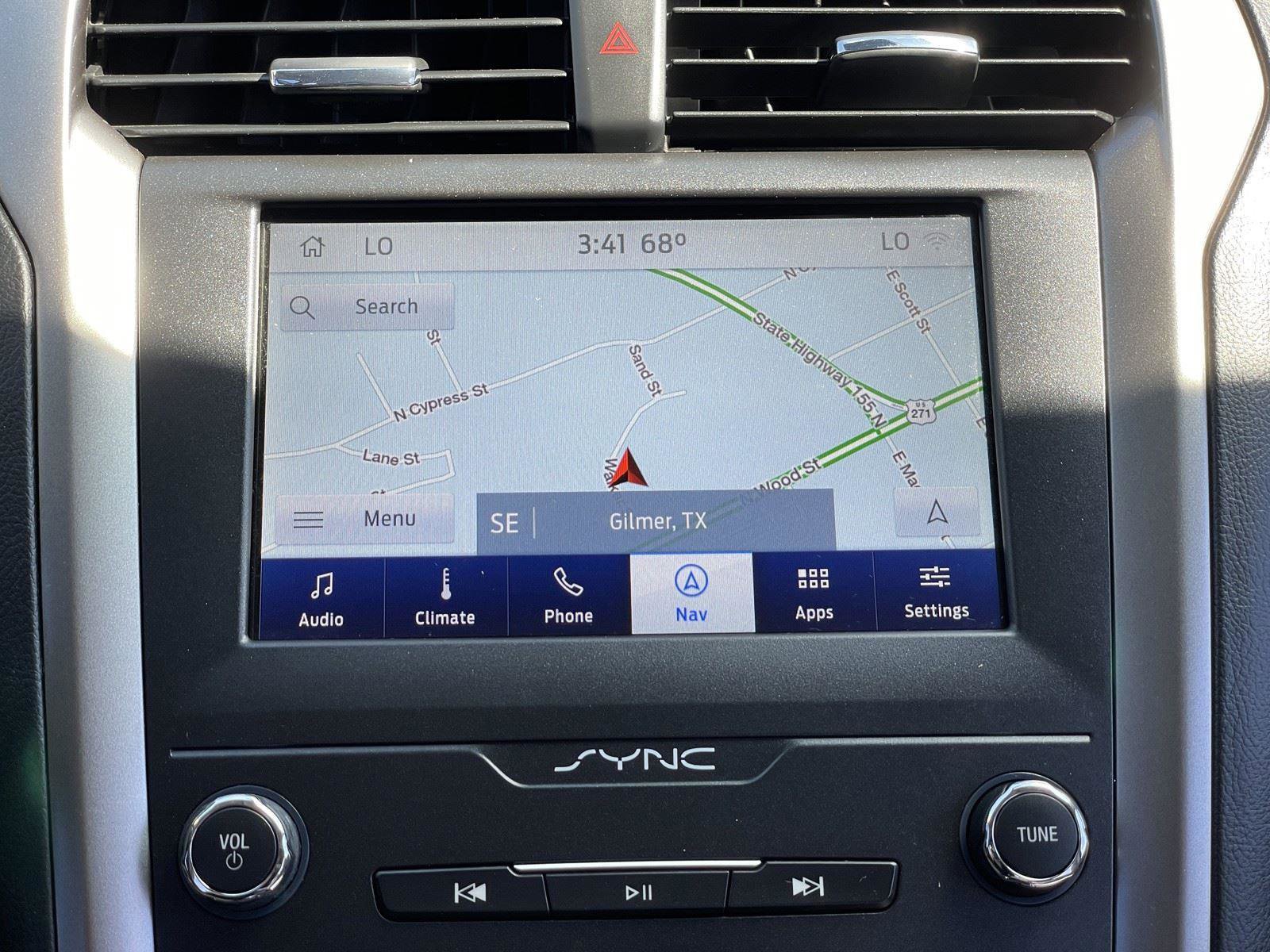 Used 2020 Ford Fusion SEL FWD image 19