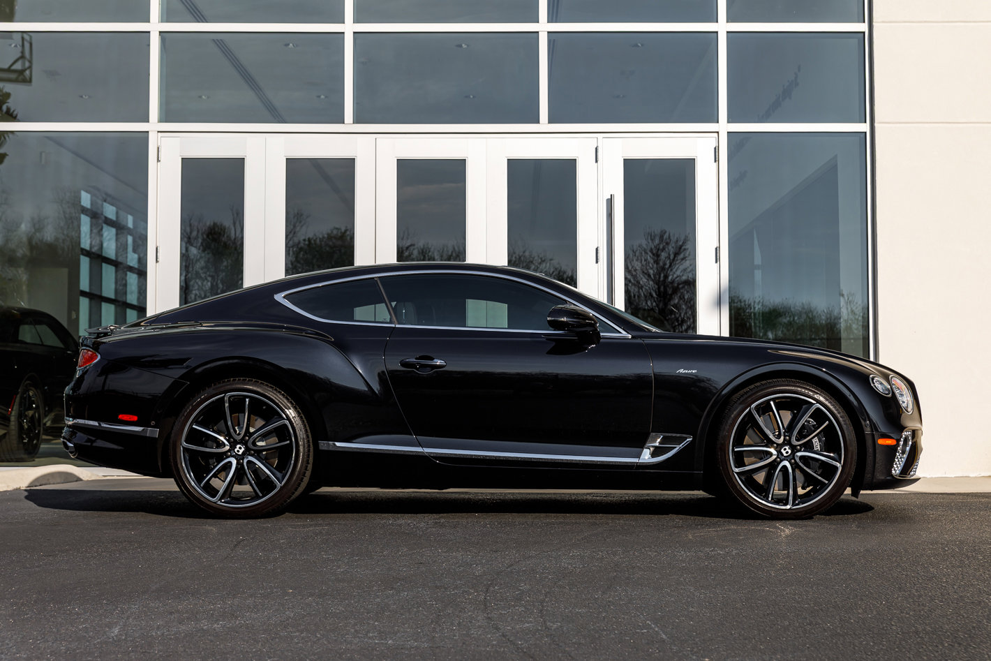 Used 2023 Bentley Continental GT Azure image 5