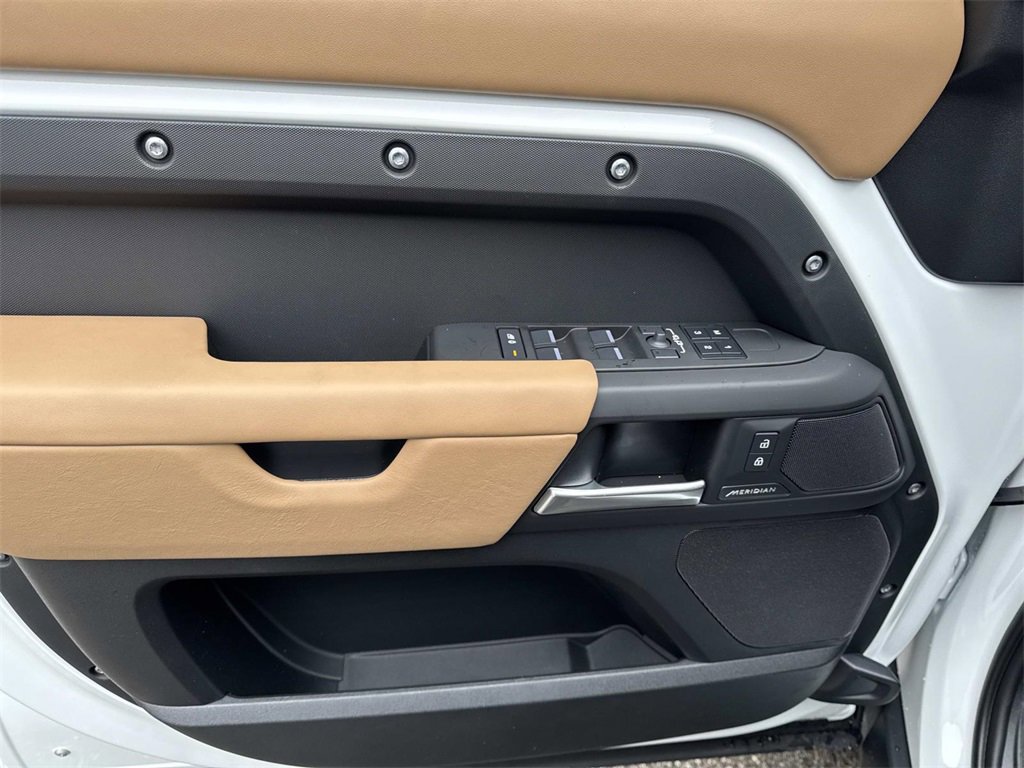 New 2026 Land Rover Defender 110 S image 17