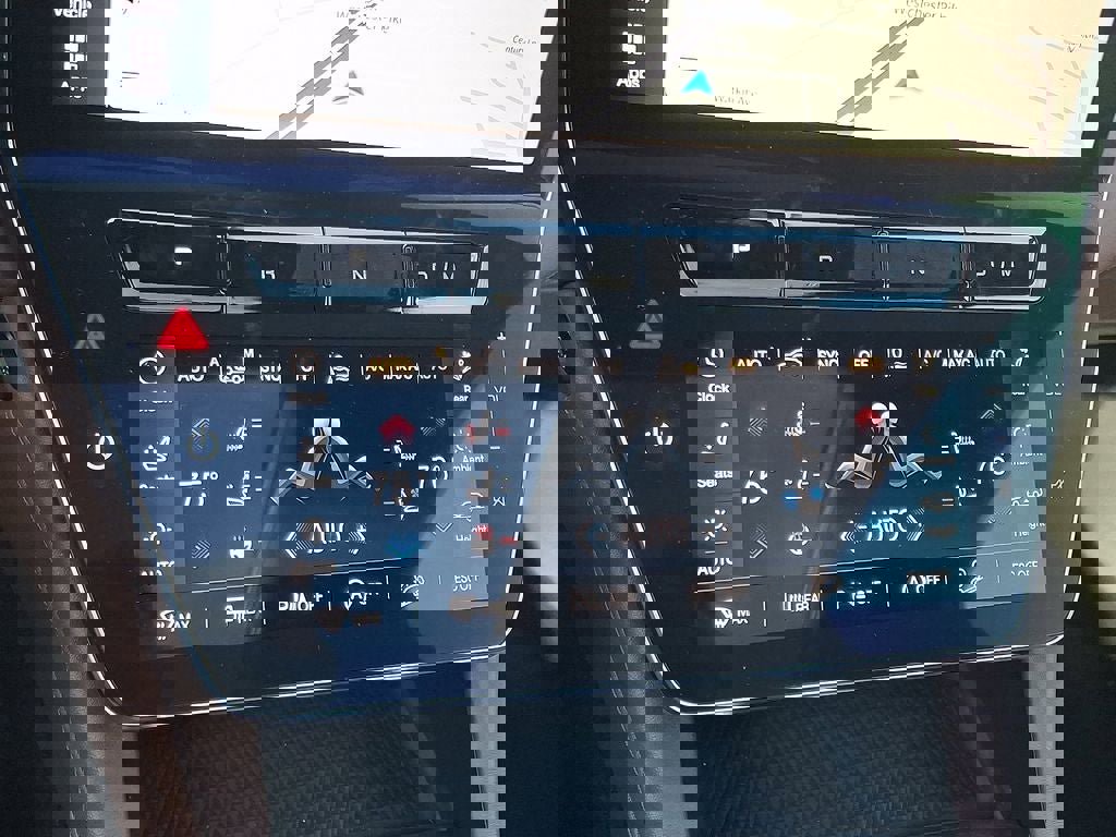 New 2026 Maserati Grecale Modena image 27