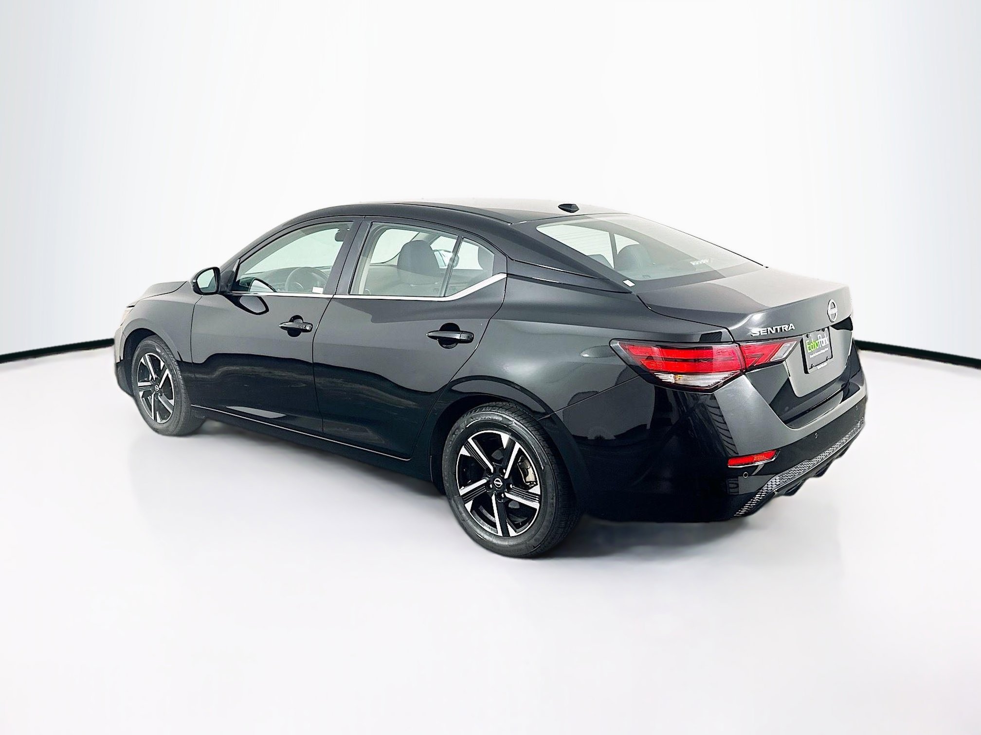 Used 2024 Nissan Sentra SV image 5