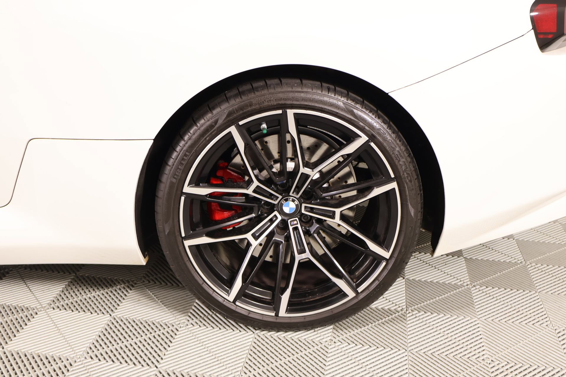 Used 2026 BMW M2 w/ Lighting Package RWD image 19