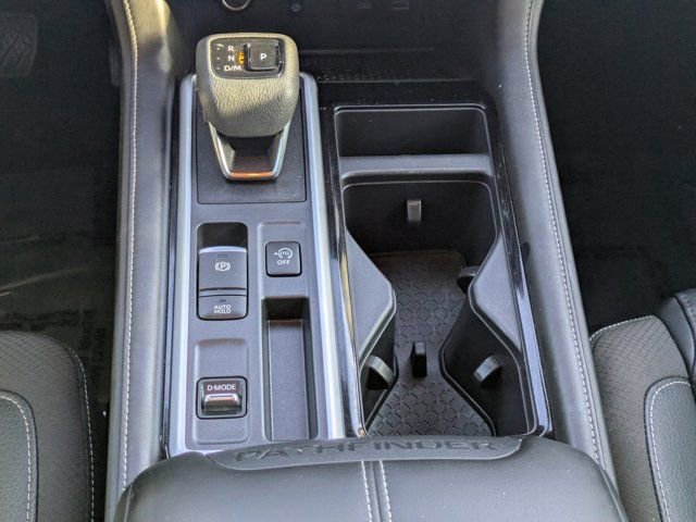 Used 2023 Nissan Pathfinder SL w/ Lighting Package (N92) image 17