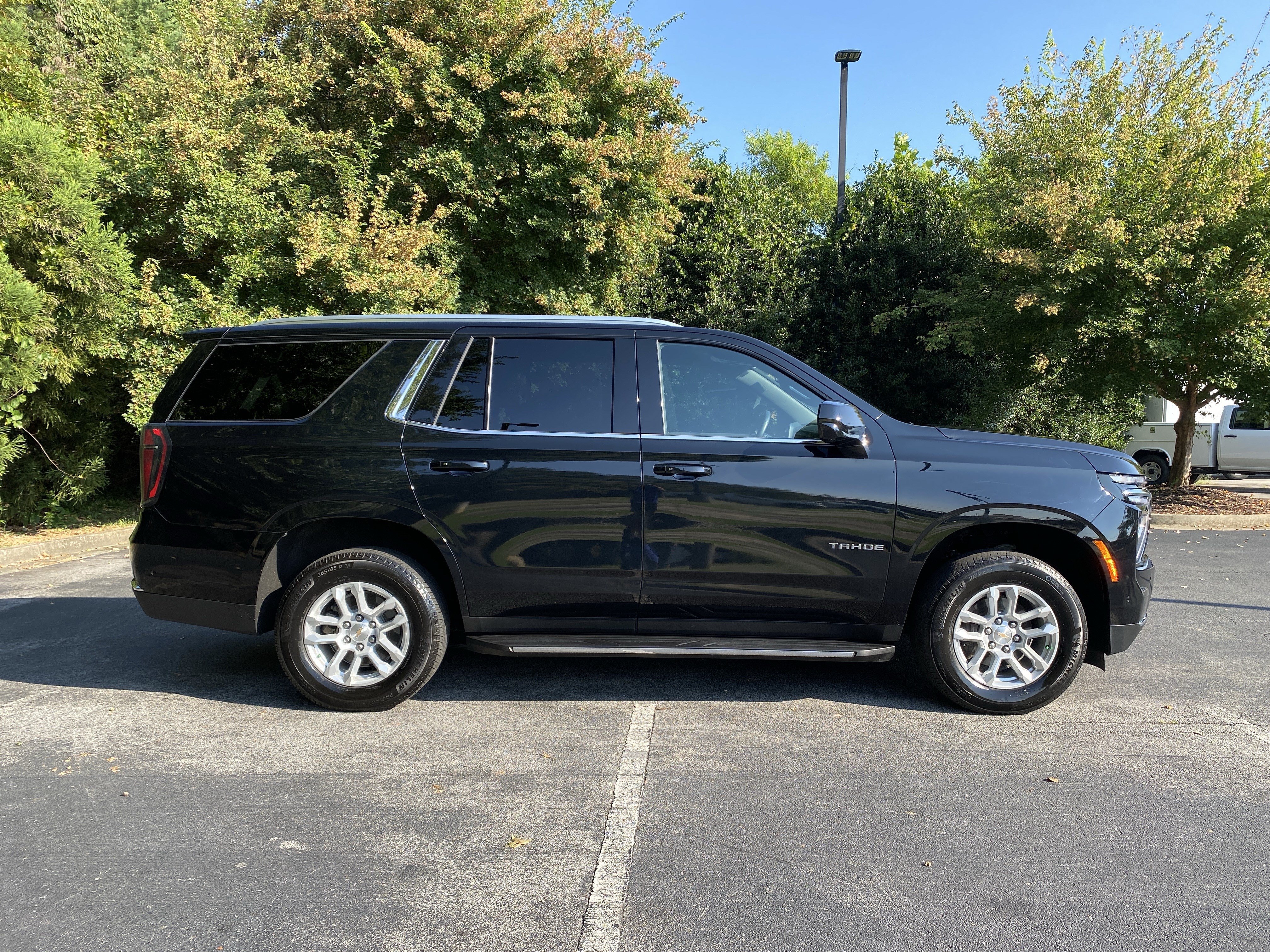 Used 2025 Chevrolet Tahoe LT AWD/4WD image 10