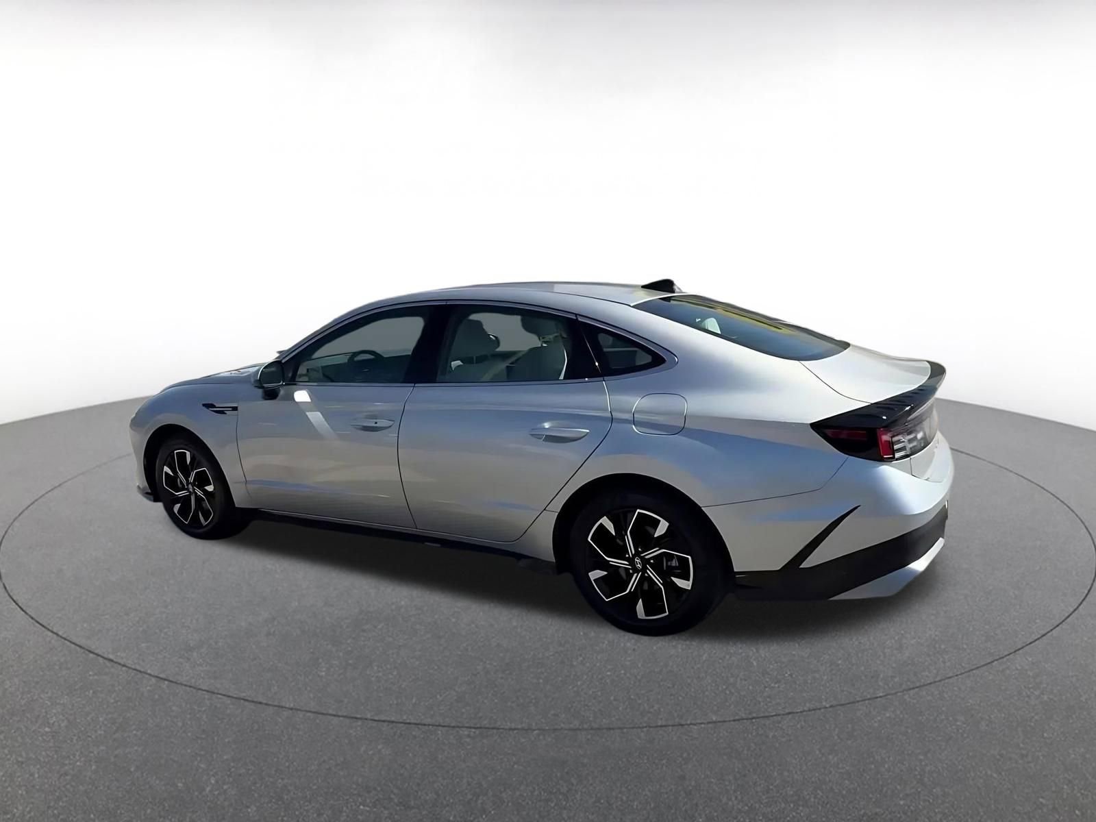 Used 2025 Hyundai Sonata SEL image 10