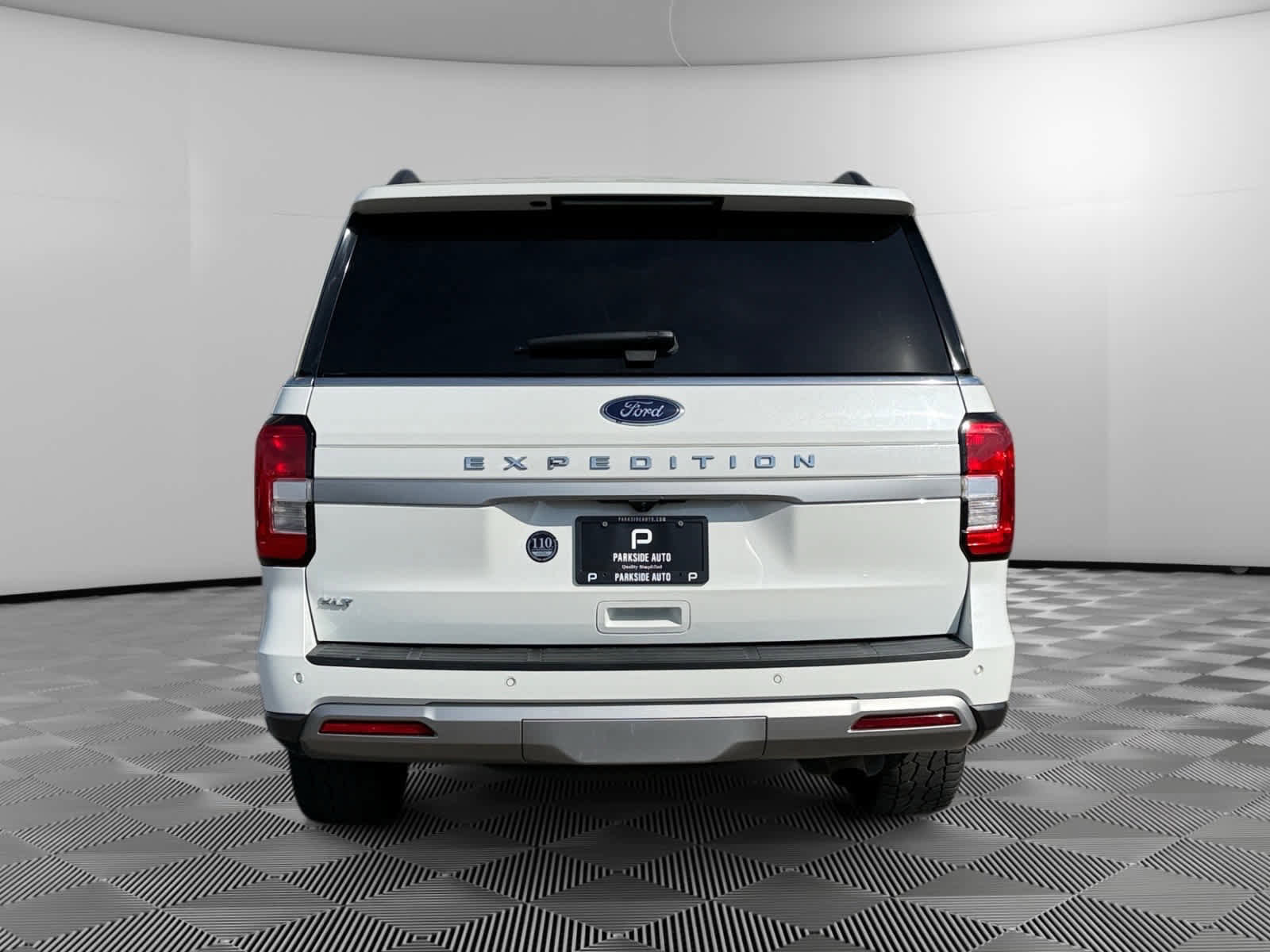 Used 2022 Ford Expedition XLT RWD image 4