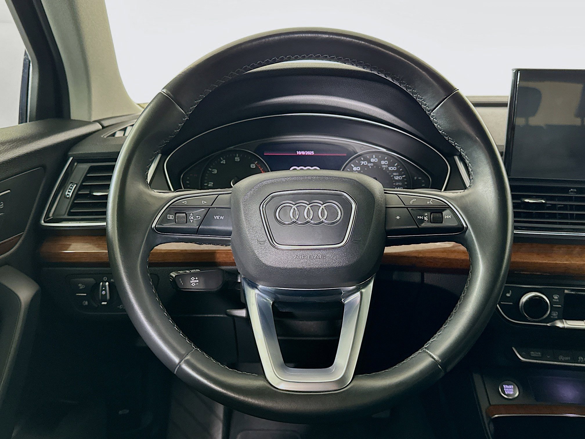 Used 2021 Audi Q5 Premium image 18