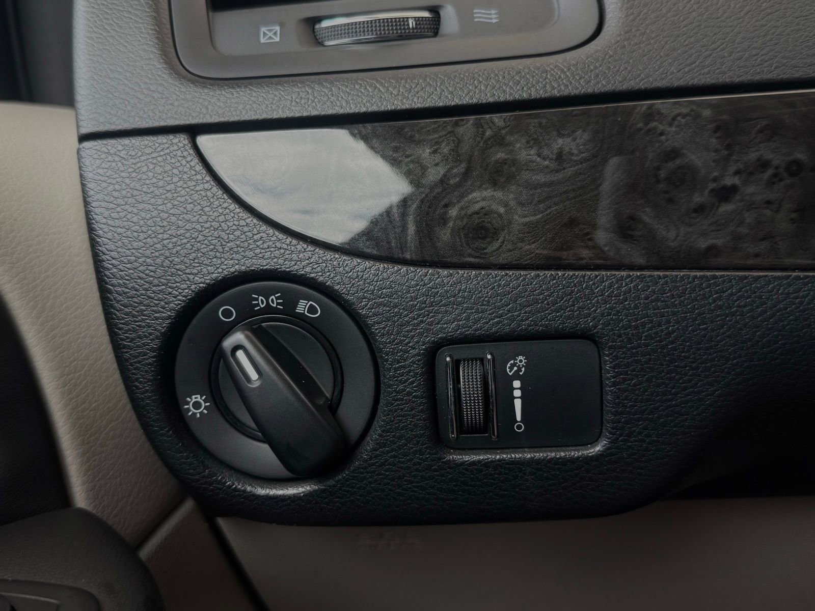 Used 2013 Dodge Grand Caravan SXT image 33