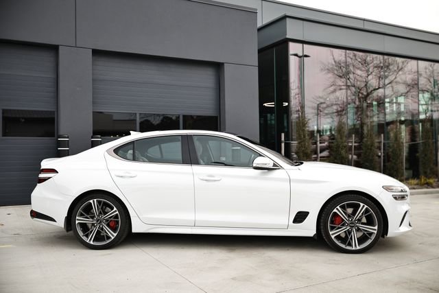 Used 2025 Genesis G70 3.3T Advanced image 4