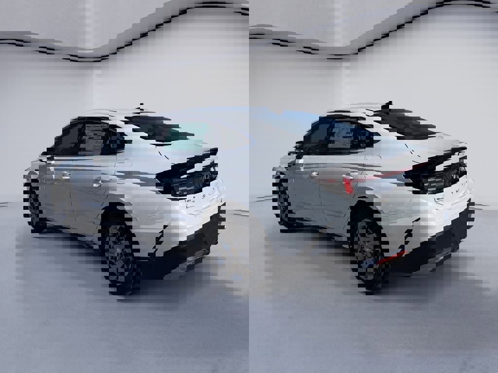 New 2026 Hyundai Sonata SE FWD image 3