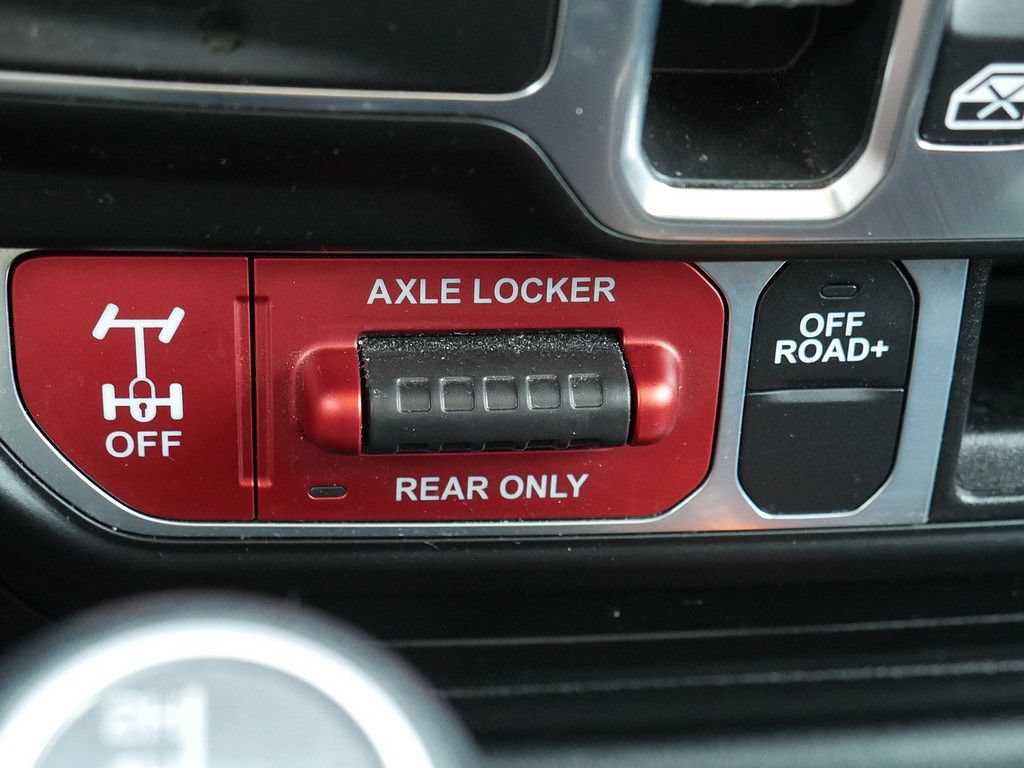 Used 2020 Jeep Gladiator Mojave w/ LED Lighting Group AWD/4WD image 46