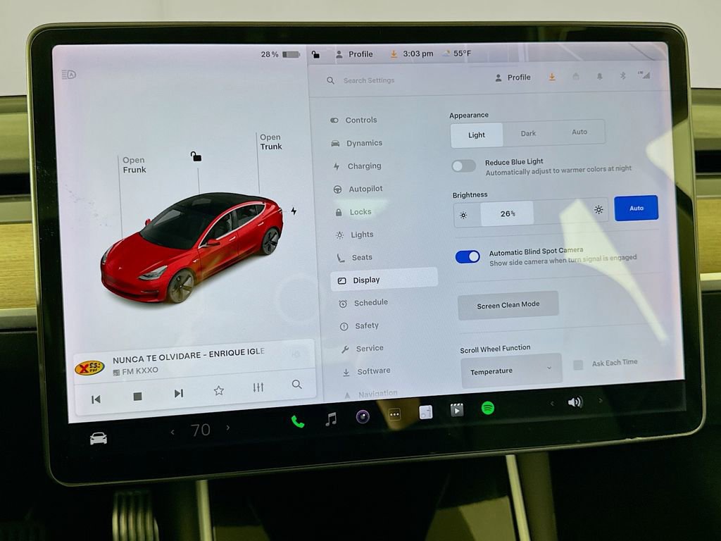 Used 2018 Tesla Model 3 Long Range image 23