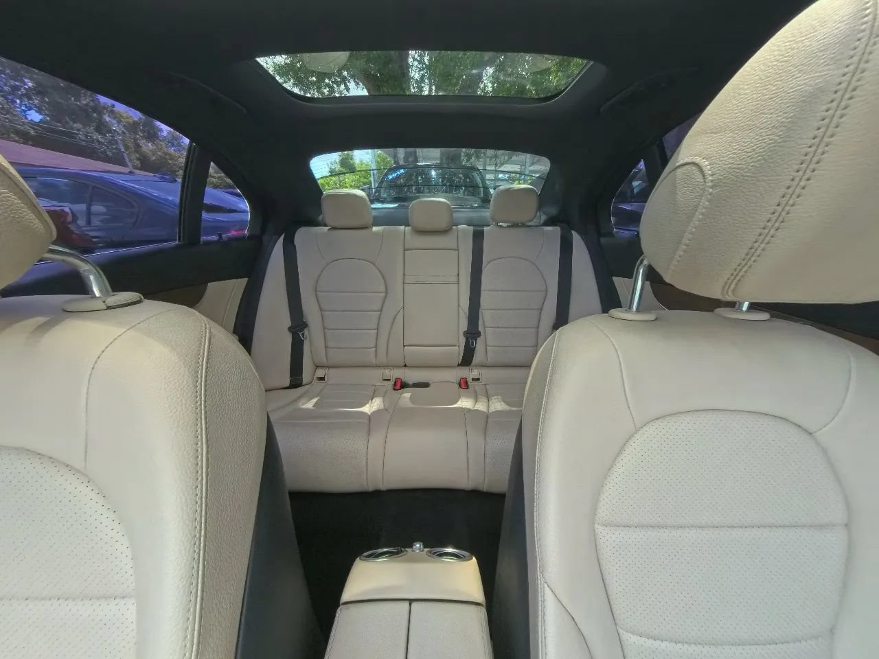 Used 2018 Mercedes-Benz C 300 Sedan image 27