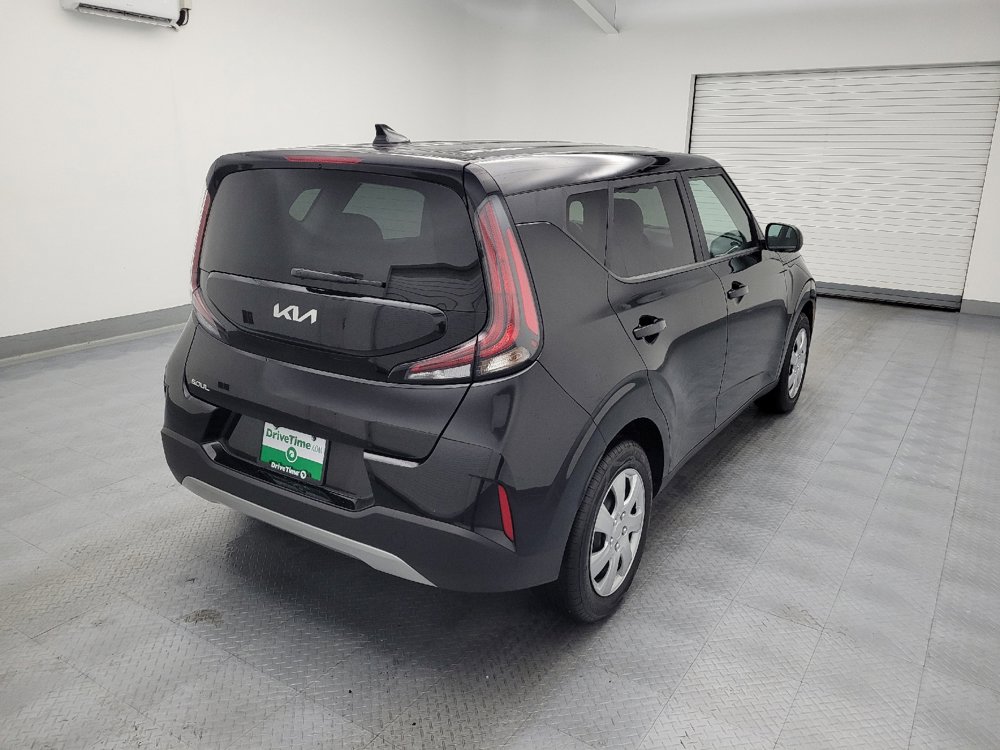 Used 2023 Kia Soul LX FWD image 9