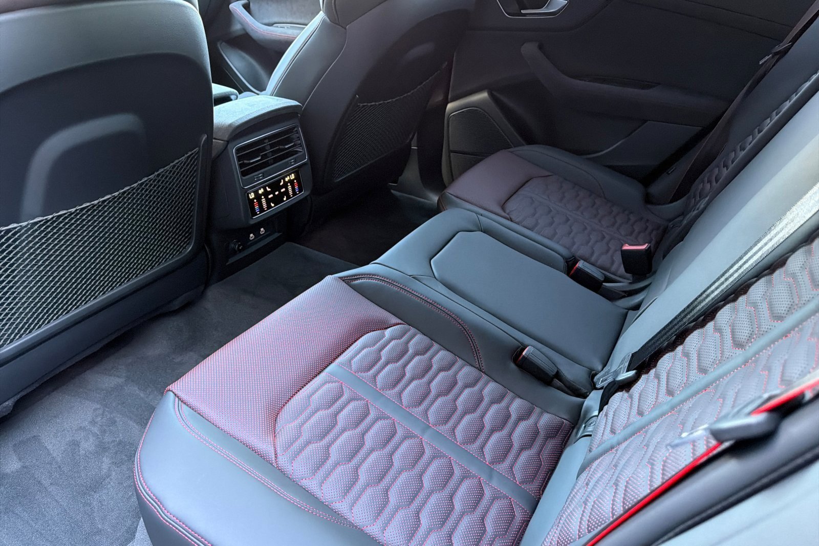 New 2026 Audi RS Q8 performance image 11