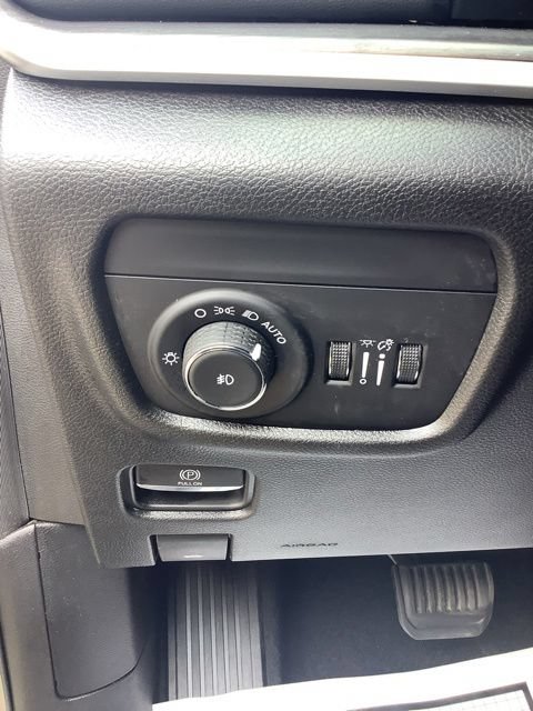 Certified 2023 Jeep Grand Cherokee Limited AWD/4WD image 29