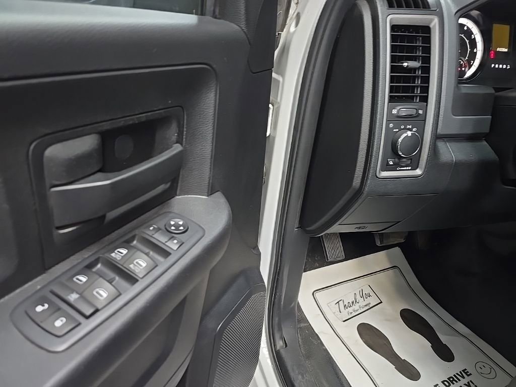 Used 2016 RAM 1500 Tradesman w/ Chrome Appearance Group AWD/4WD image 26