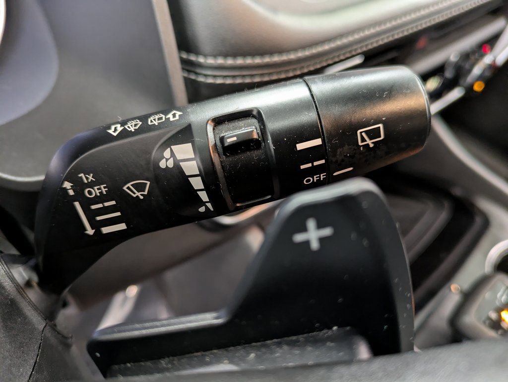 Used 2023 Nissan Rogue SV w/ SV Premium B Package image 18