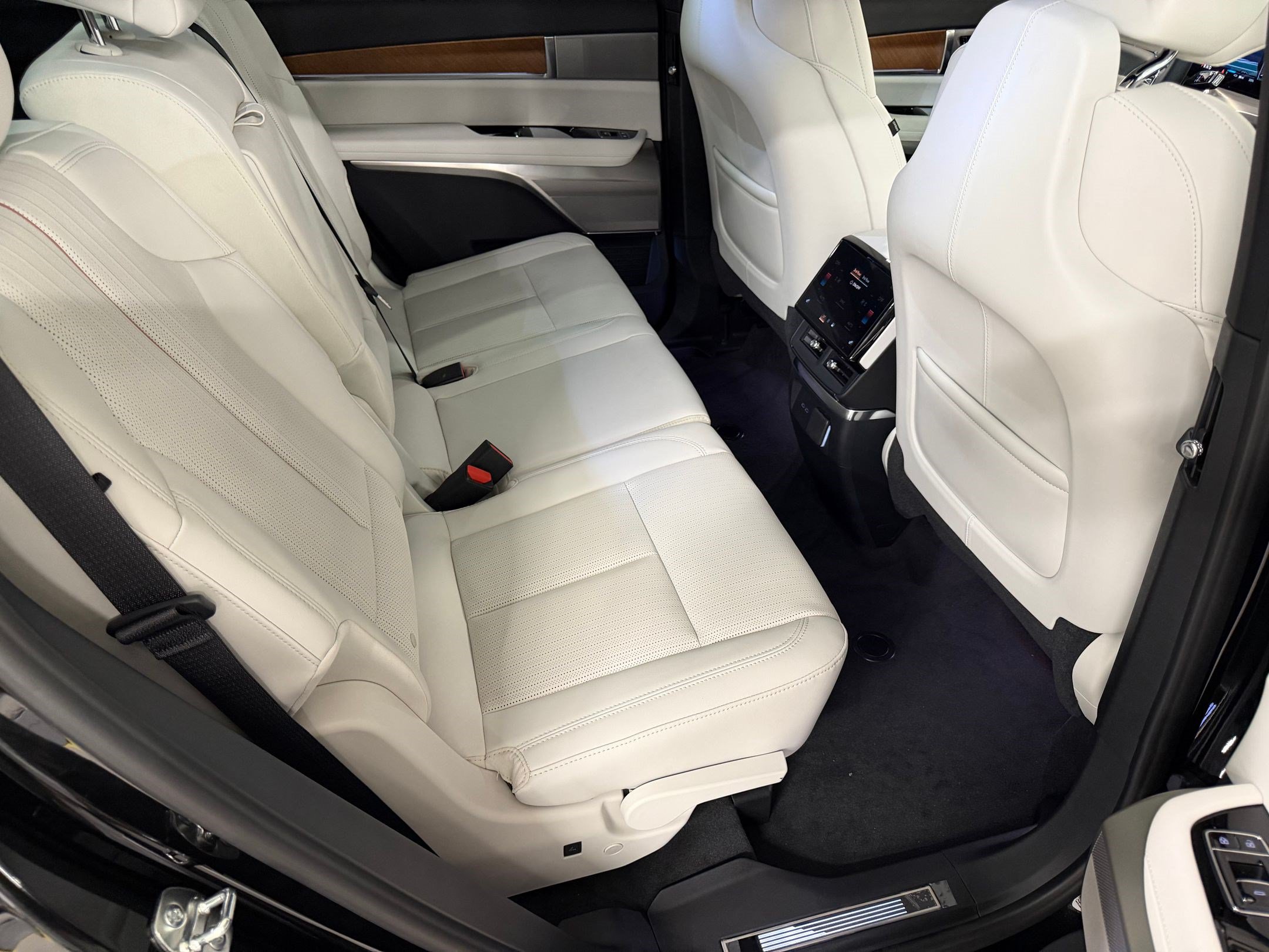 New 2027 Cadillac Vistiq Sport AWD/4WD image 51