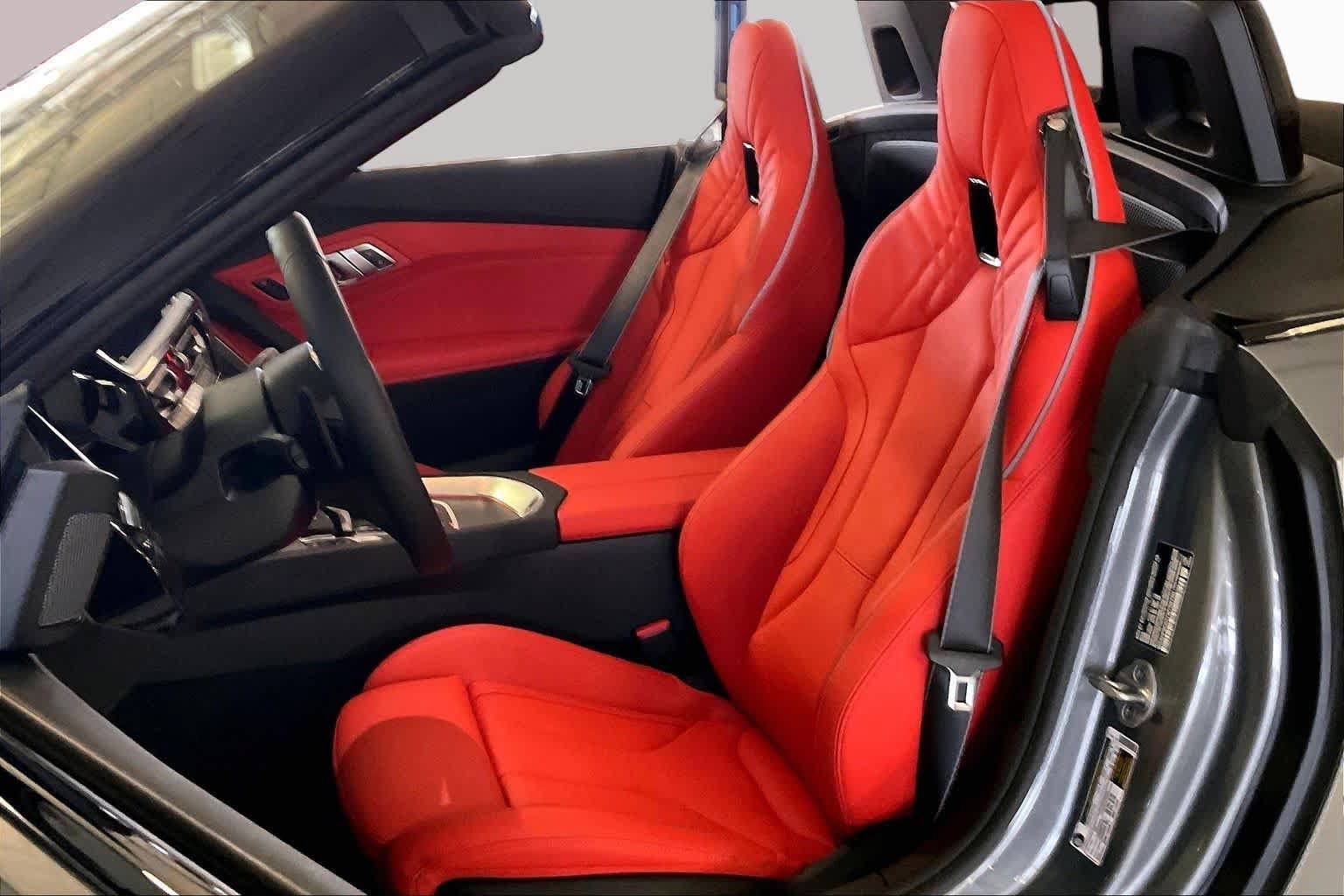 New 2026 BMW Z4 M40i w/ Premium Package RWD image 9