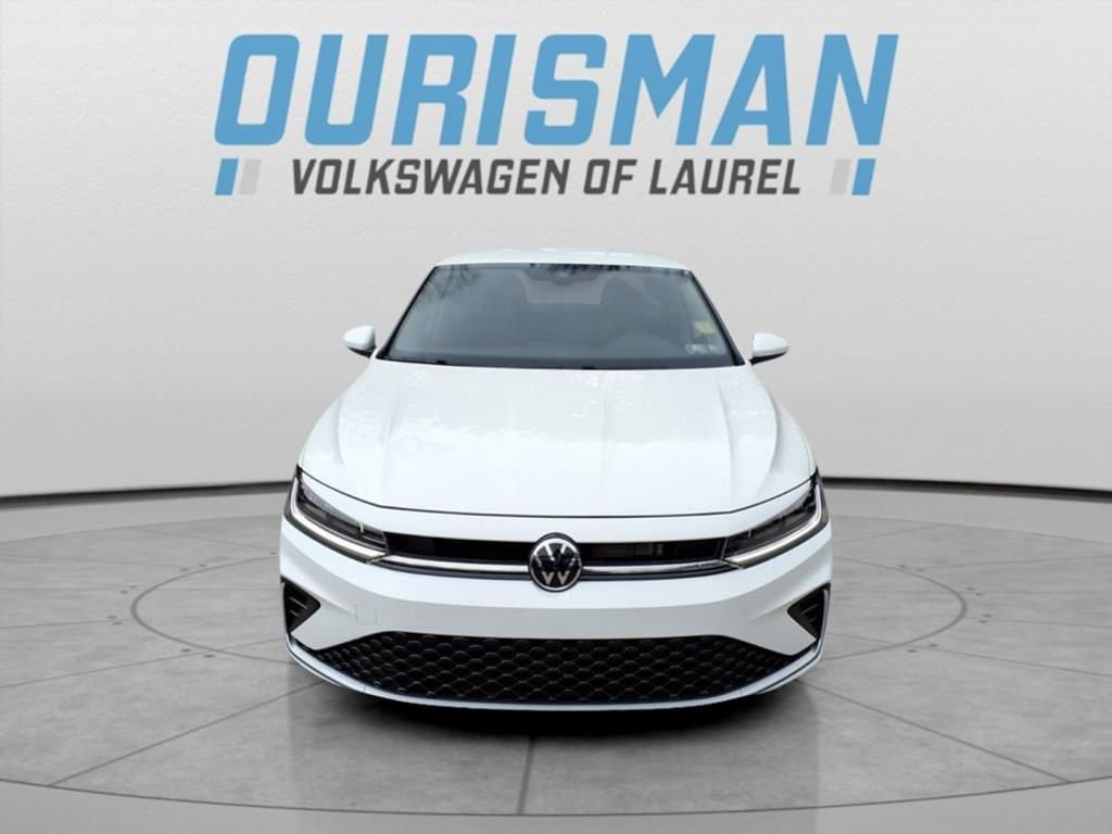 Used 2025 Volkswagen Jetta S image 8