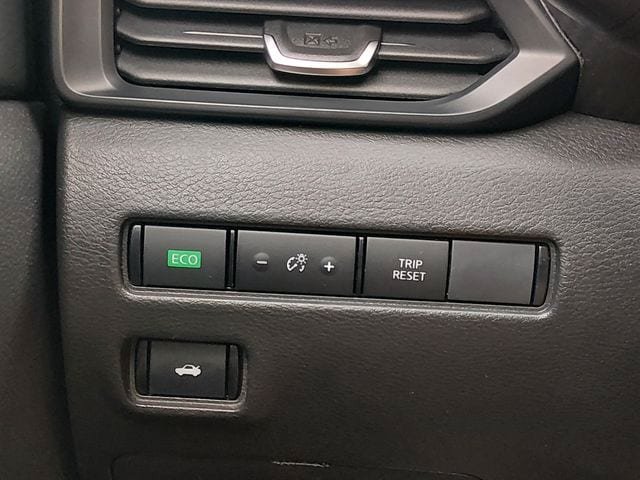 Certified 2025 Nissan Sentra S FWD image 24