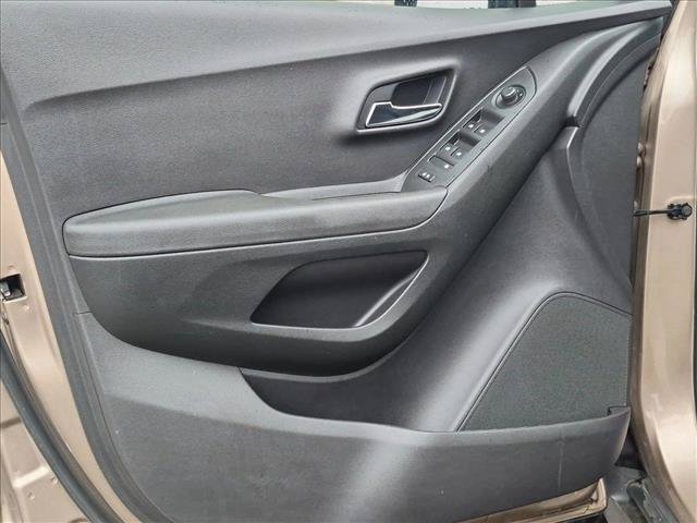 Certified 2019 Chevrolet Trax LS FWD image 11