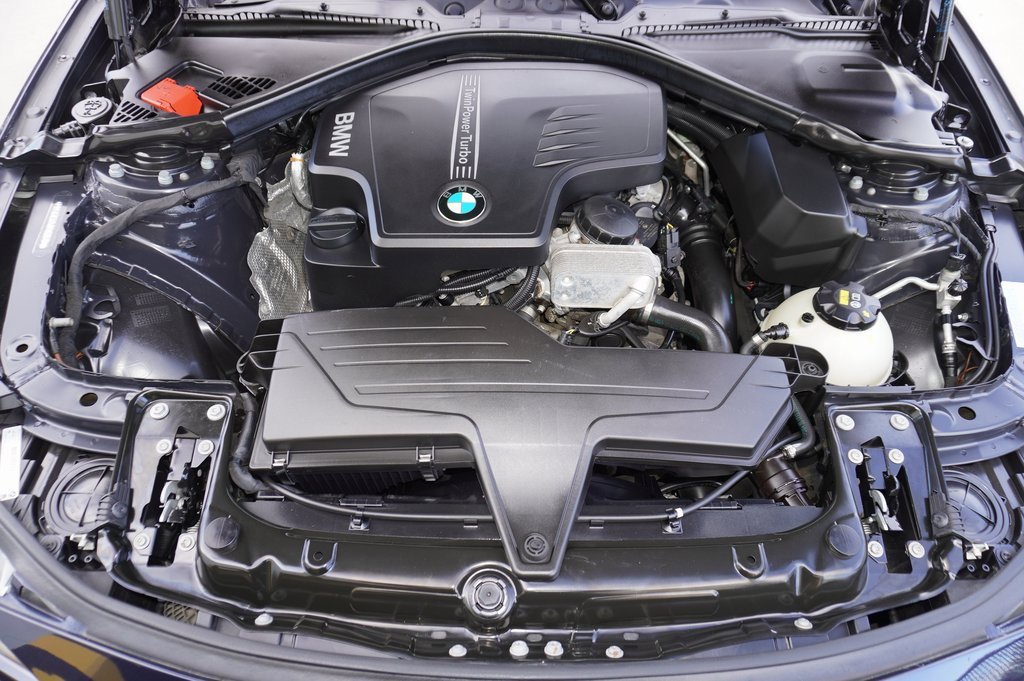 Used 2015 BMW 320i xDrive Sedan image 24