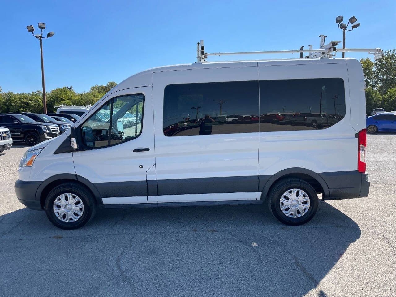 Used 2015 Ford Transit 150 XLT RWD image 2